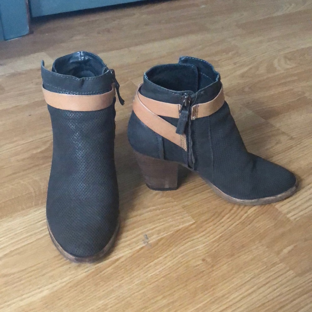 Dolce vita booties